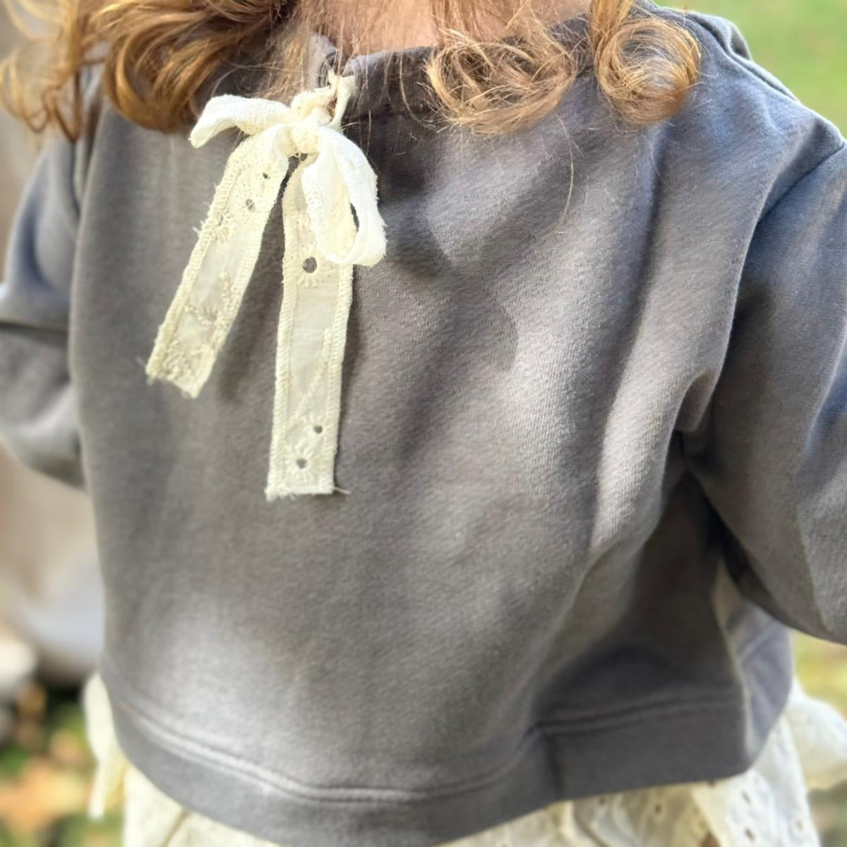 Moon Scallop LS Sweat