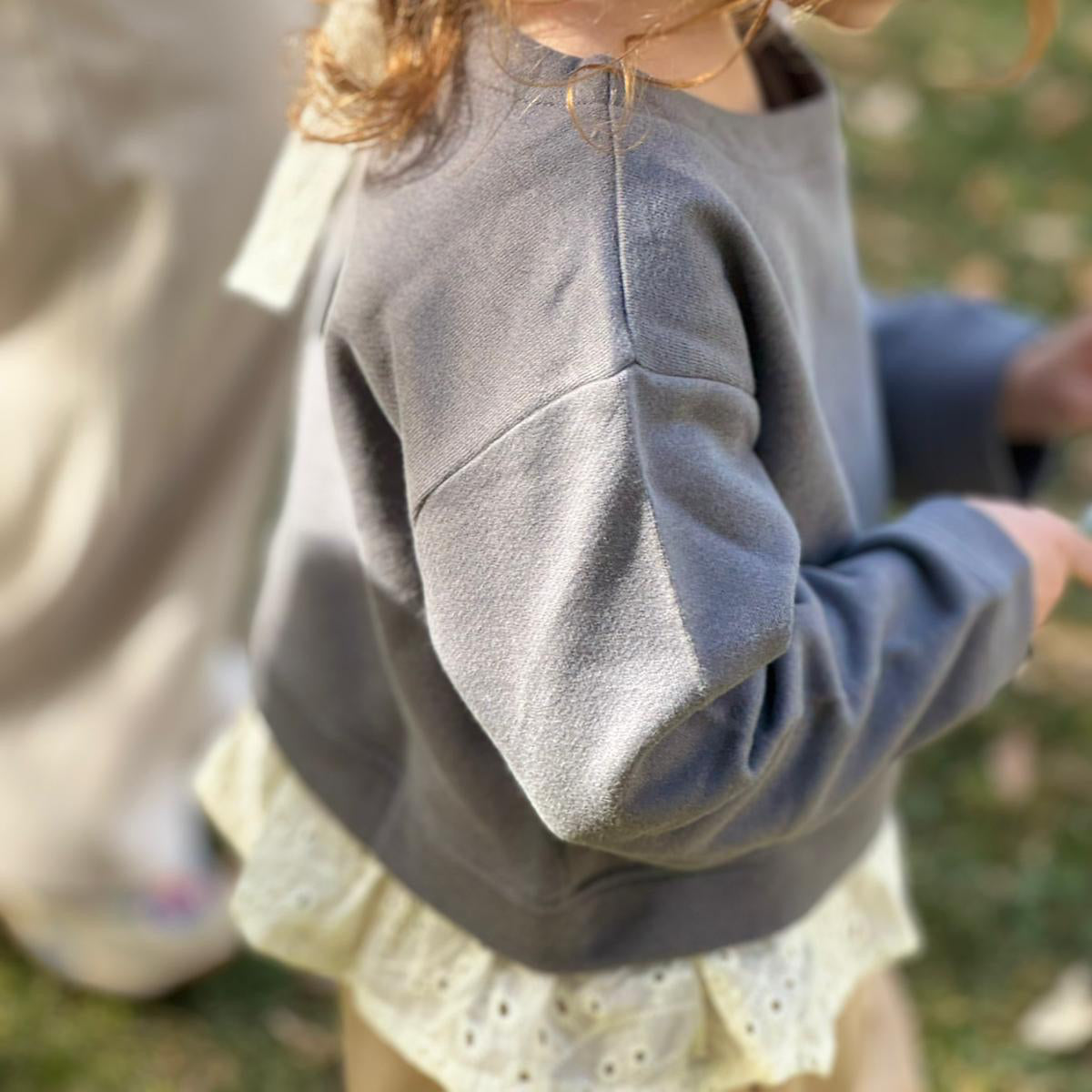 Moon Scallop LS Sweat