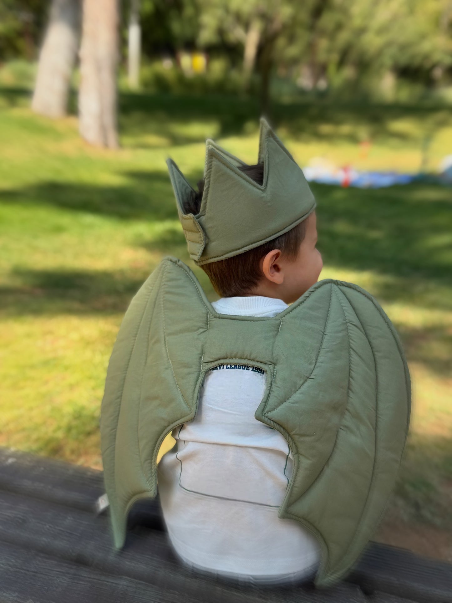 Night Shadow Bad Wings Sage Yarasa Kanadı Haki